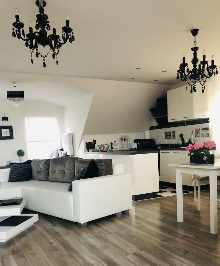 Apartament Rynek Pniewy Pniewy  Bagian luar foto