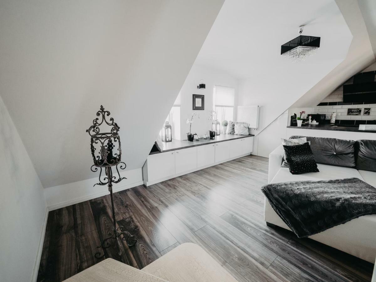 Apartament Rynek Pniewy Pniewy  Bagian luar foto