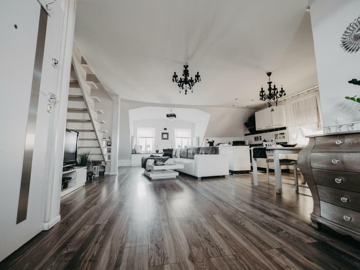 Apartament Rynek Pniewy Pniewy  Bagian luar foto