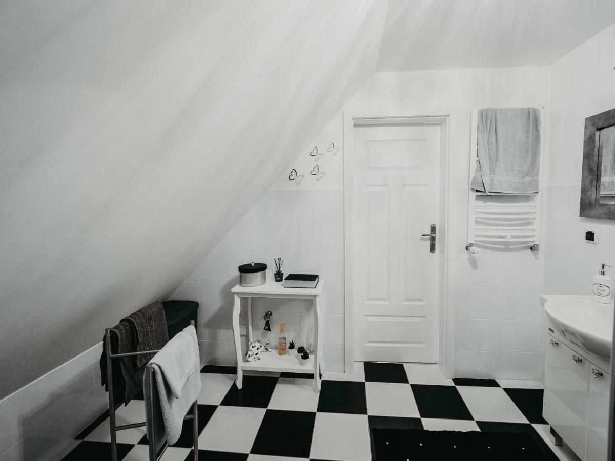 Apartament Rynek Pniewy Pniewy  Bagian luar foto