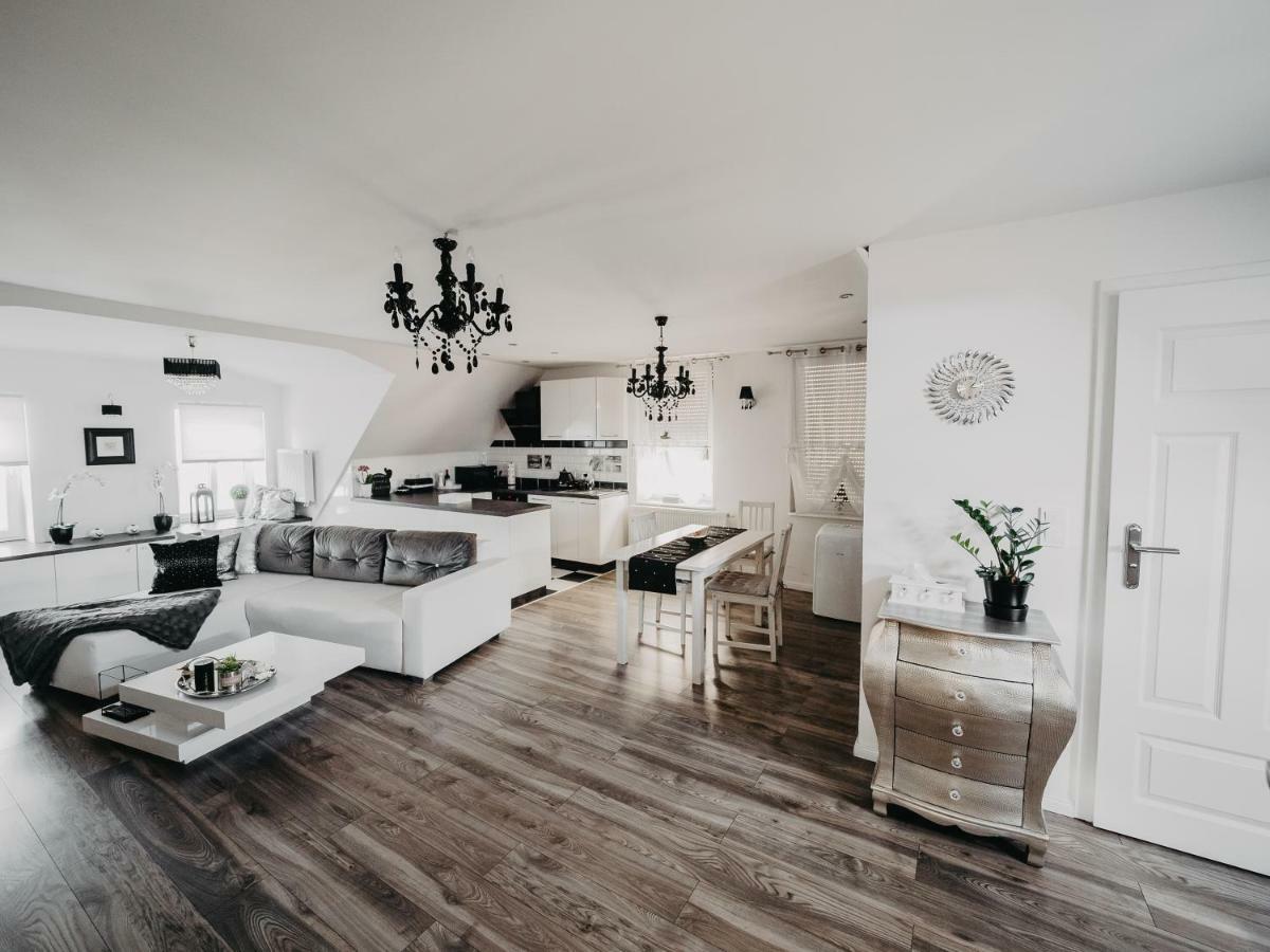 Apartament Rynek Pniewy Pniewy  Bagian luar foto