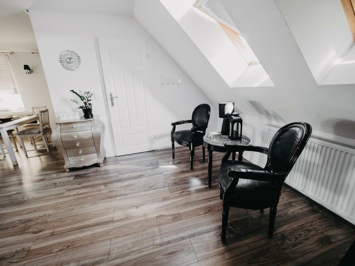Apartament Rynek Pniewy Pniewy  Bagian luar foto